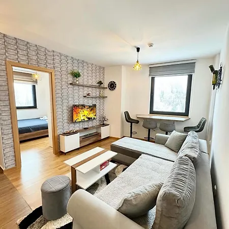 아파트 Obucina Kapije