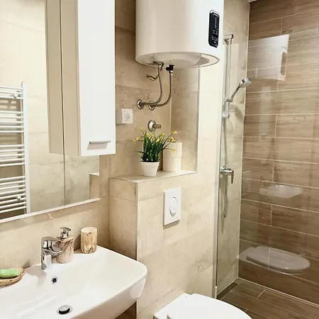 아파트 Obucina Kapije