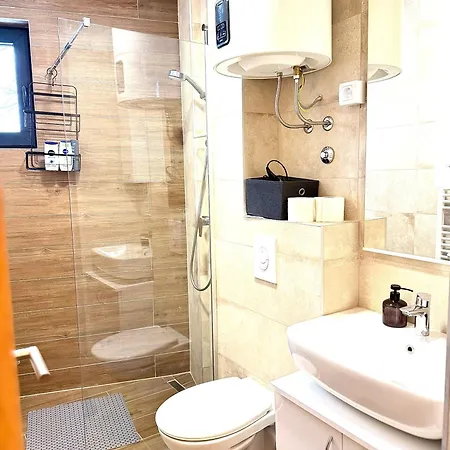 아파트 Obucina Kapije