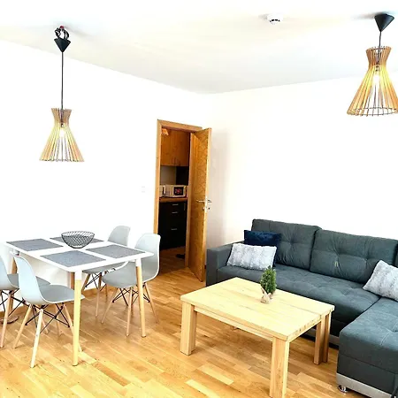 아파트 Obucina Kapije 자호리나