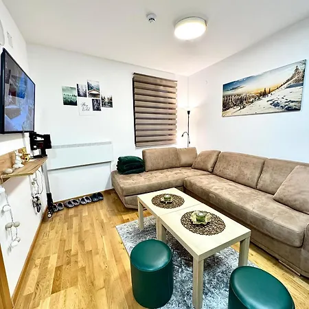 Obucina Kapije * Jahorina